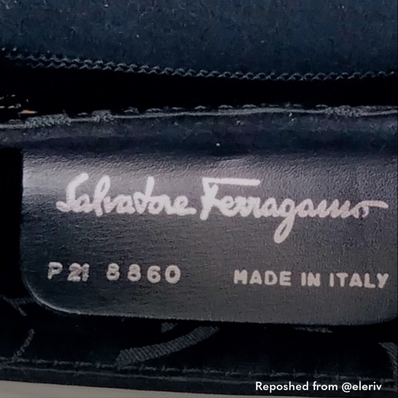 Salvatore Ferragamo Vintage Magnetic Snap Shoulder  Evening Suede Ladies Purse - Picture 12 of 16